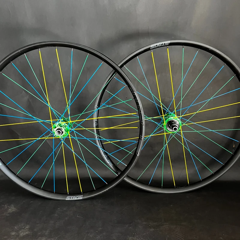Green I9 hydra 2 Stans Notubes Flow mk4 Trail Wheelset