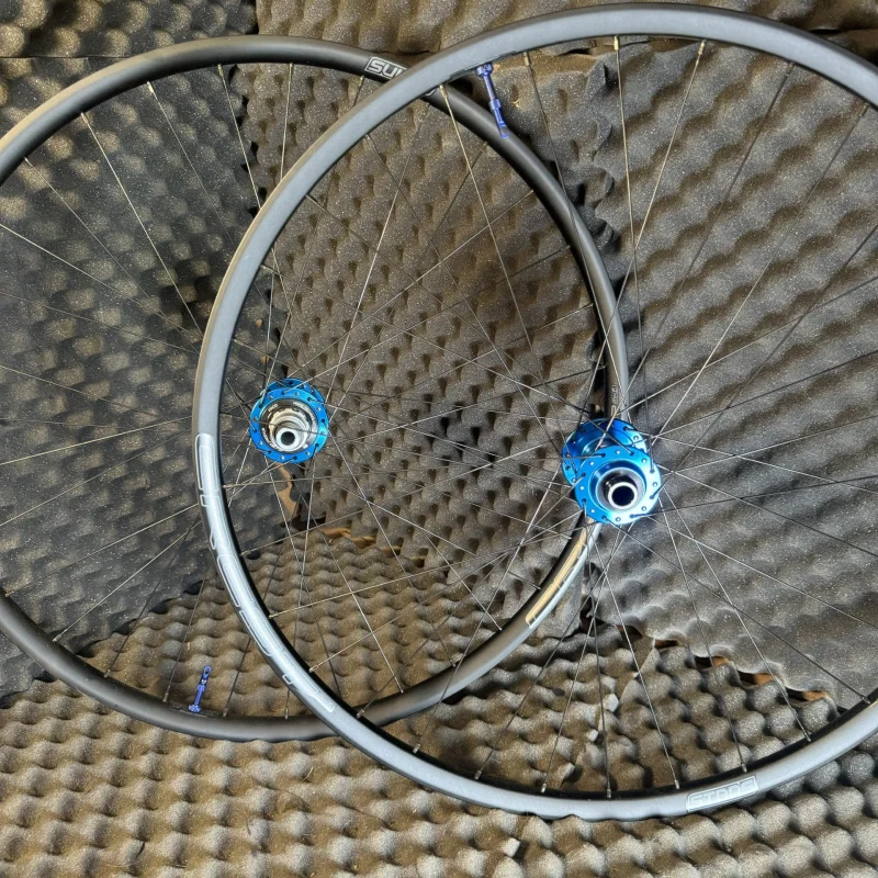 XC Notubes Crest MK4  29″ rims With Hope pro 5 hubs