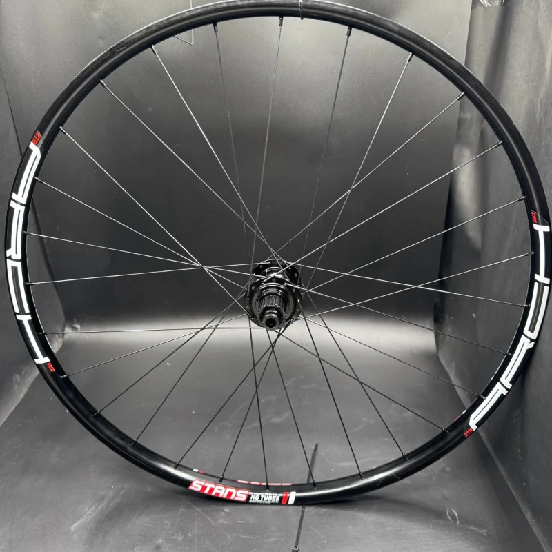 29 Boost I9 Hydra hub with Arch mk3 rim